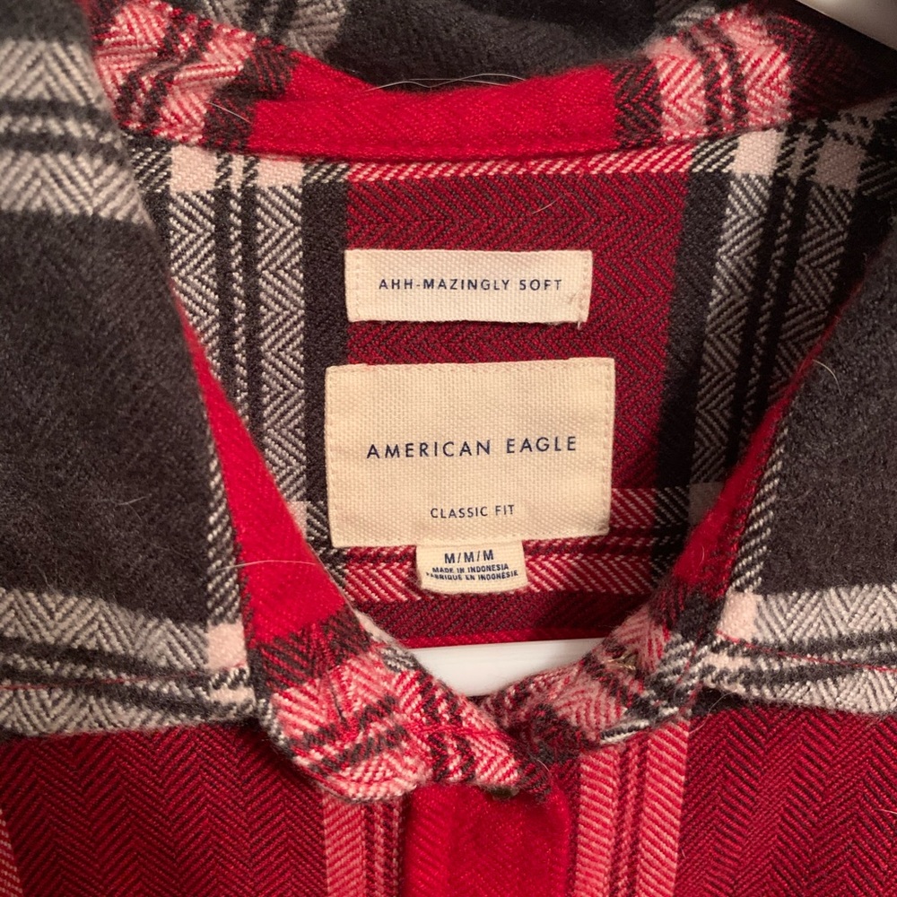 American eagle super soft plaid button up